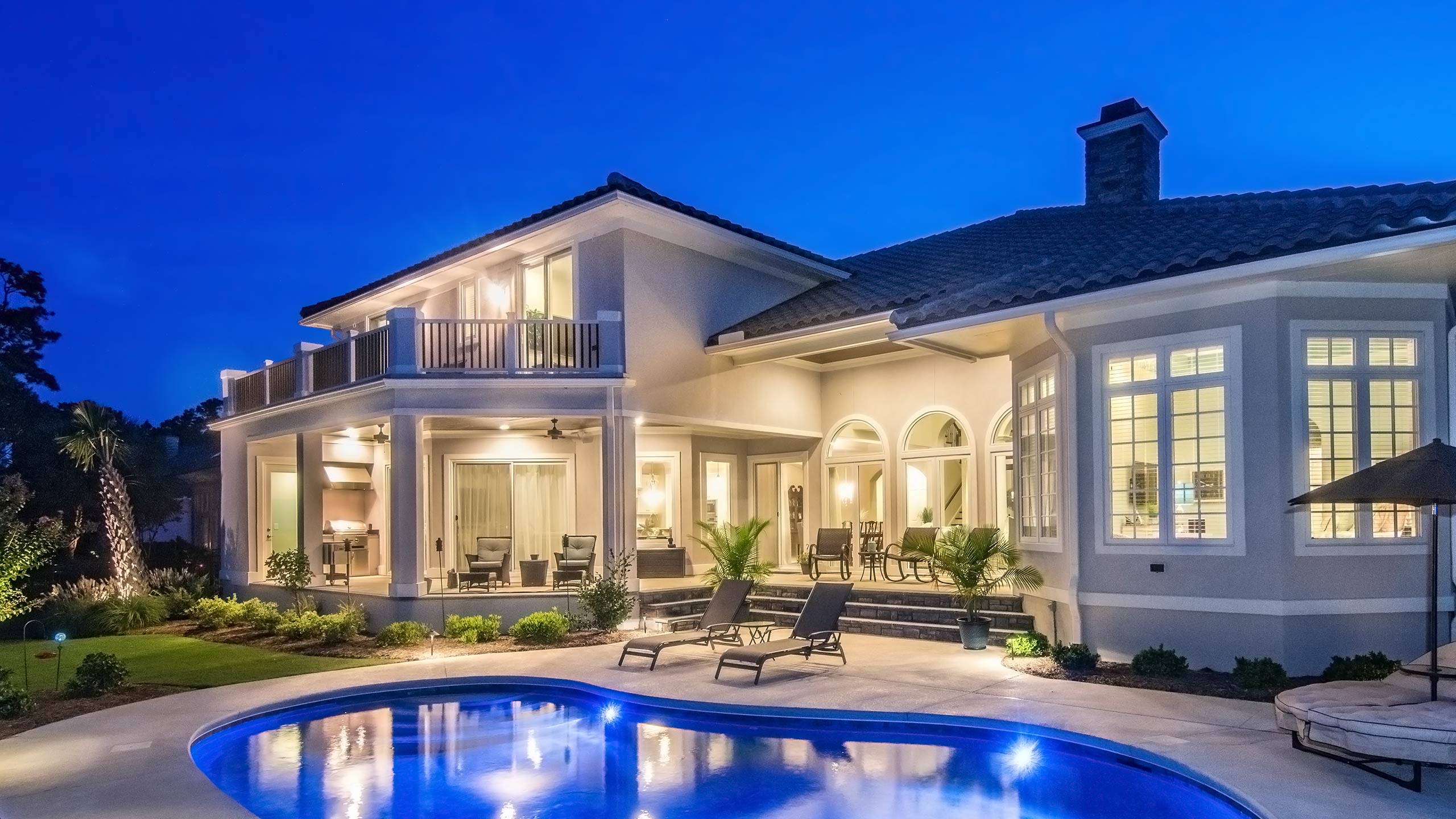 Nighttime Pool Lighting