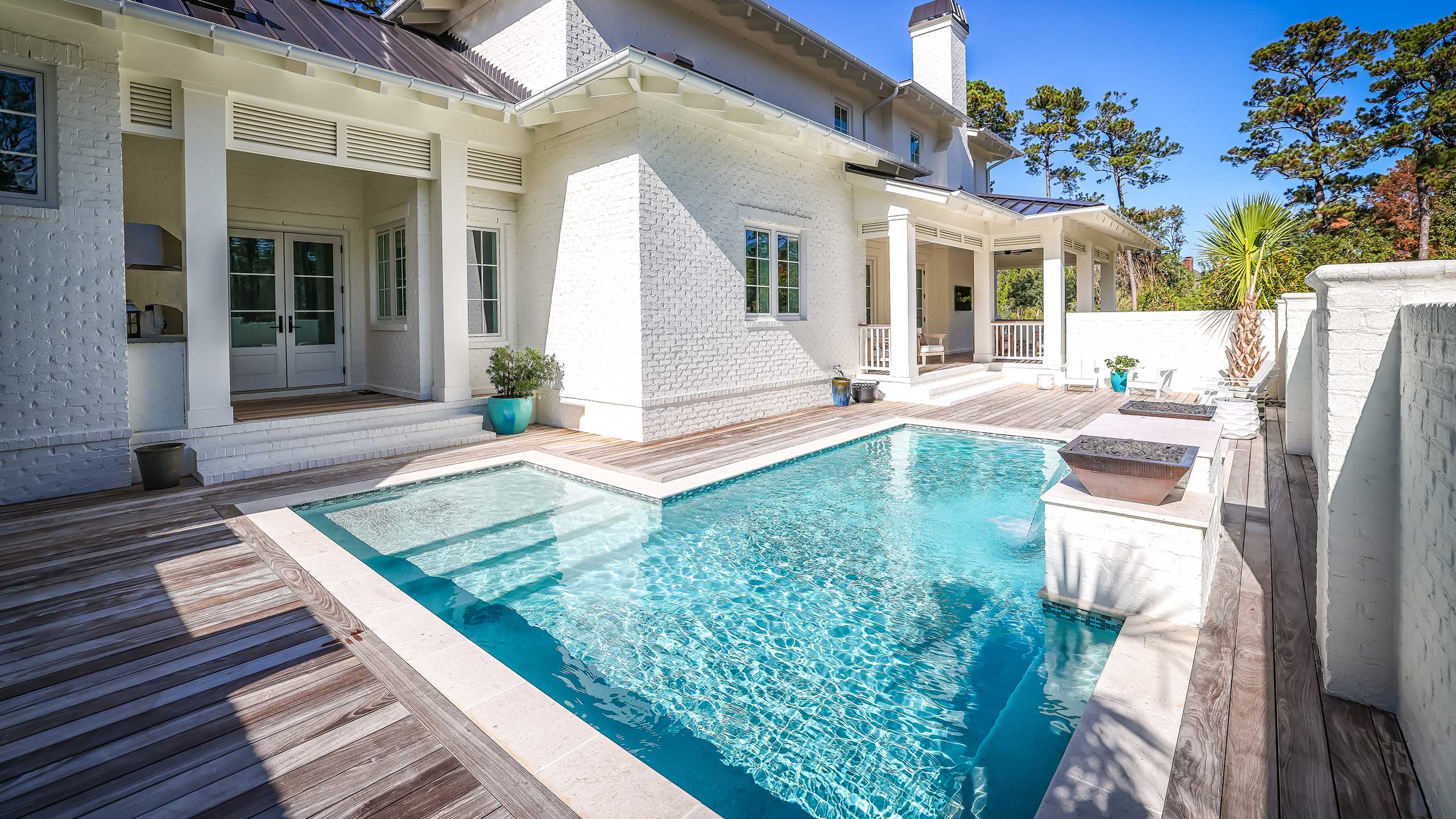 Exterior Pool